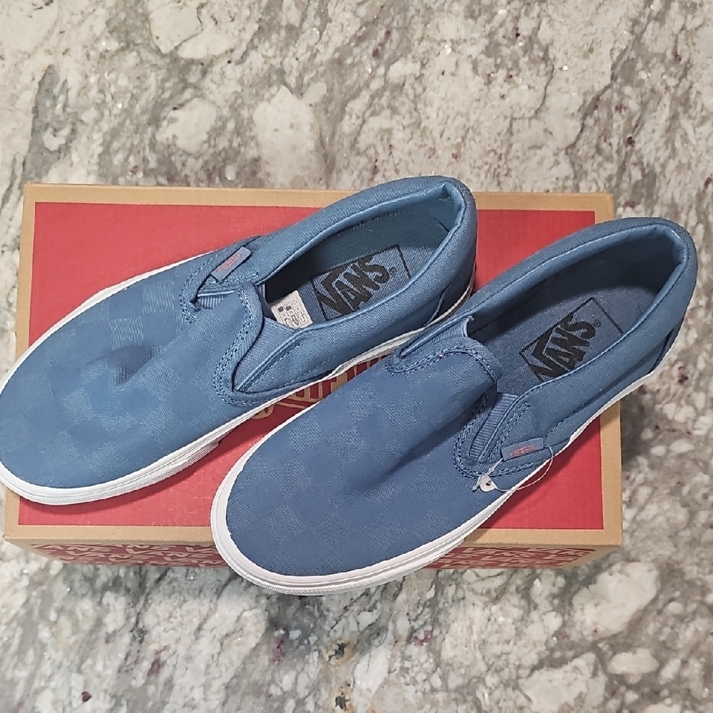 Vans Unisex Classic Blue Slip-On Sneakers